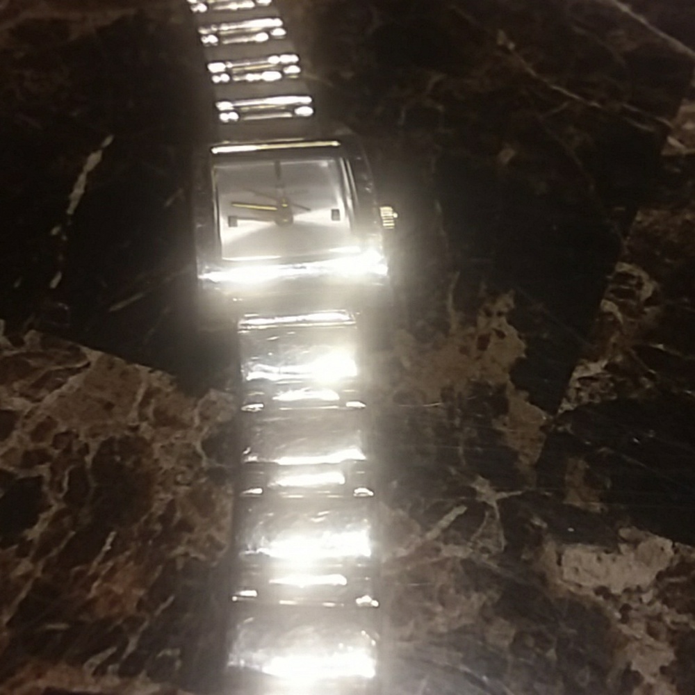 Watch - Picture 3 of 3